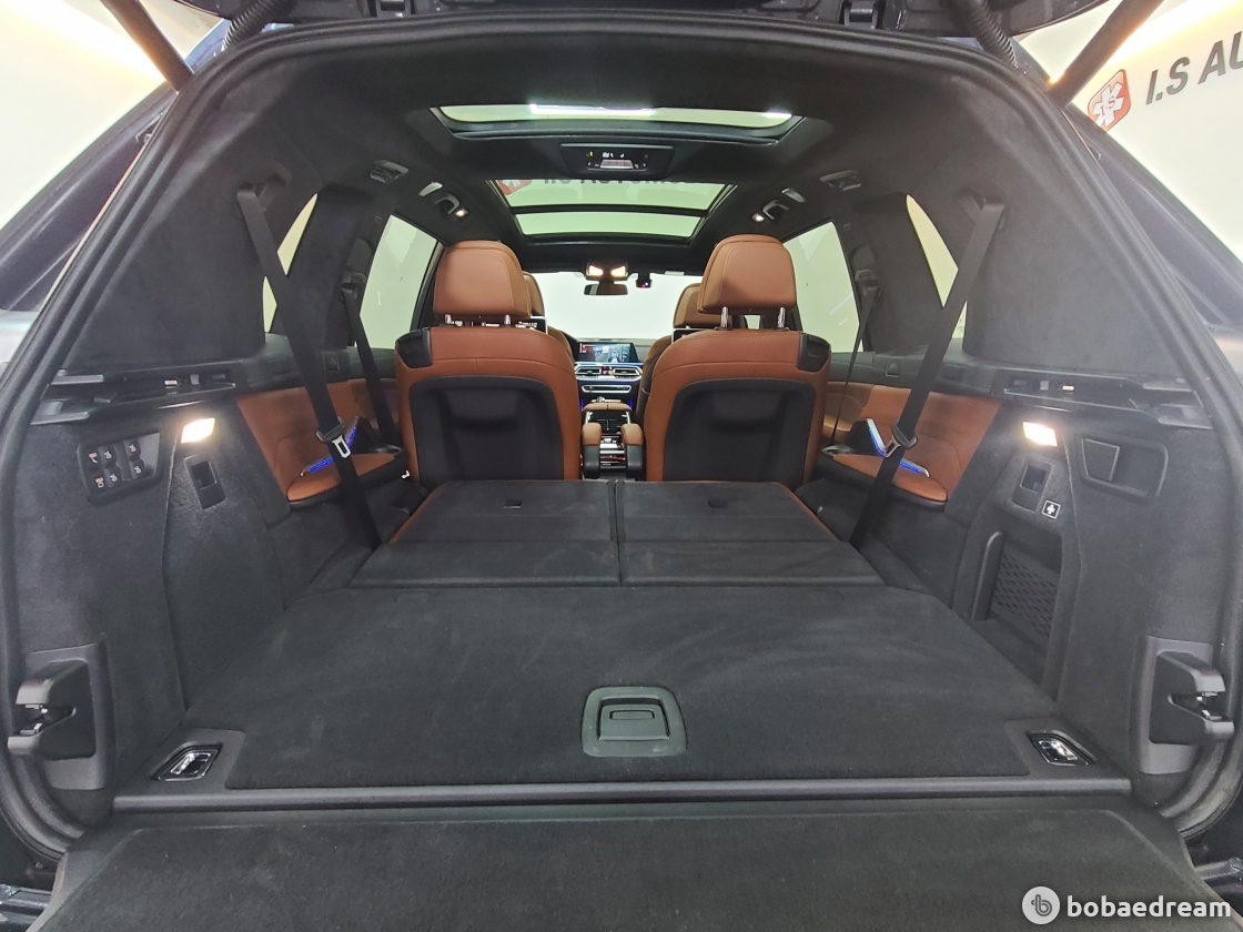 BMW X7 xDrive 40d M 스포츠