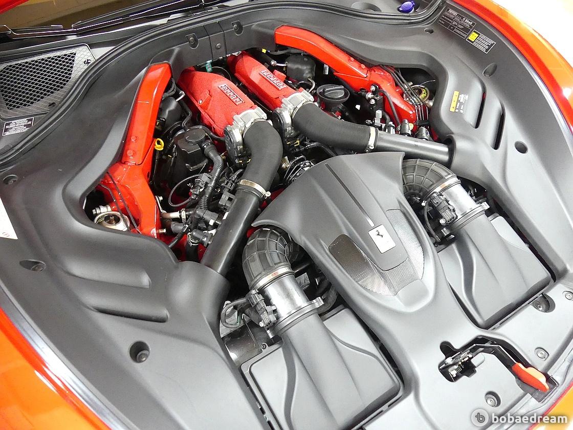 페라리 로마 3.9 V8