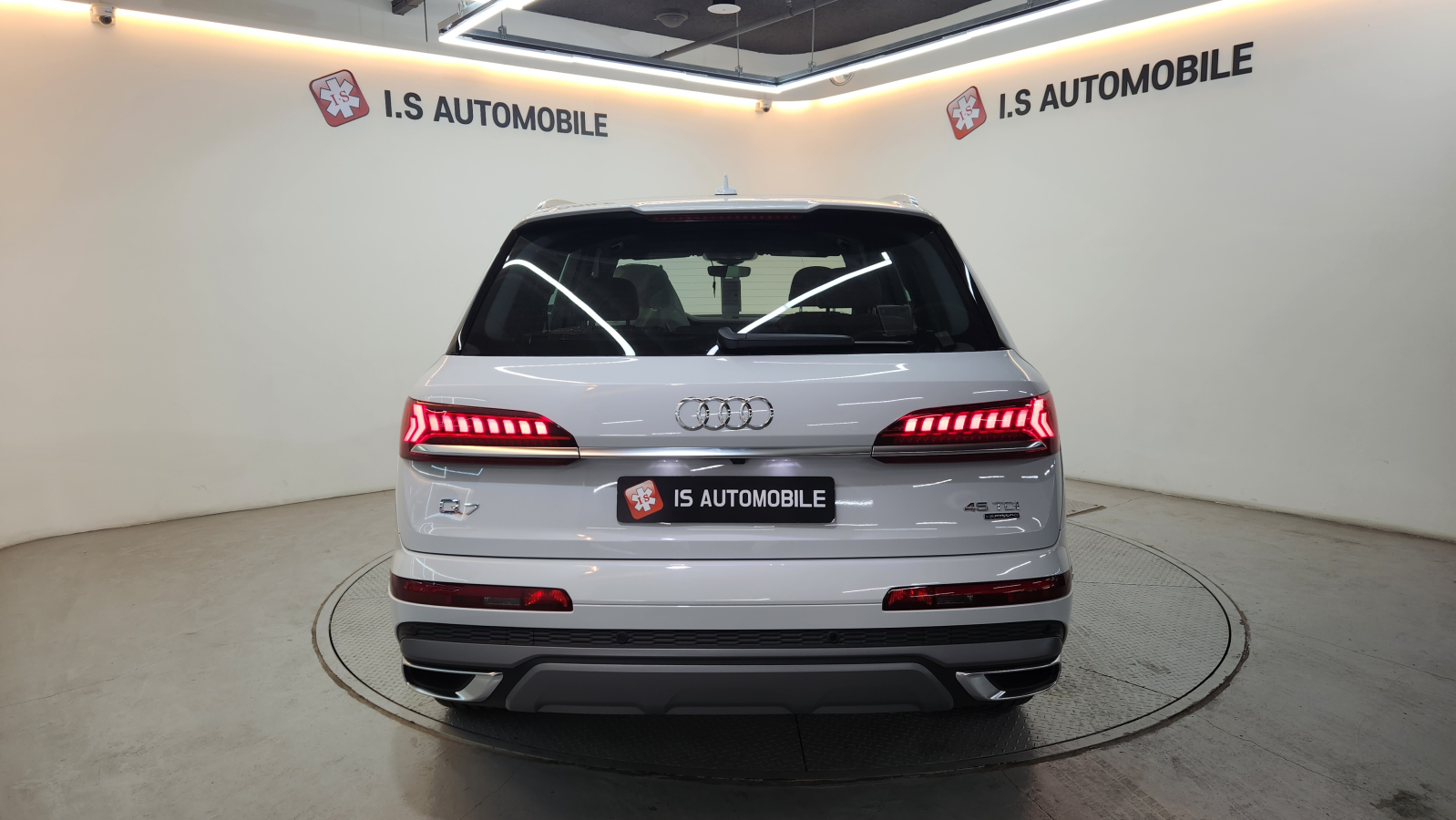 아우디 Q7 45 TDI 콰트로 프리미엄