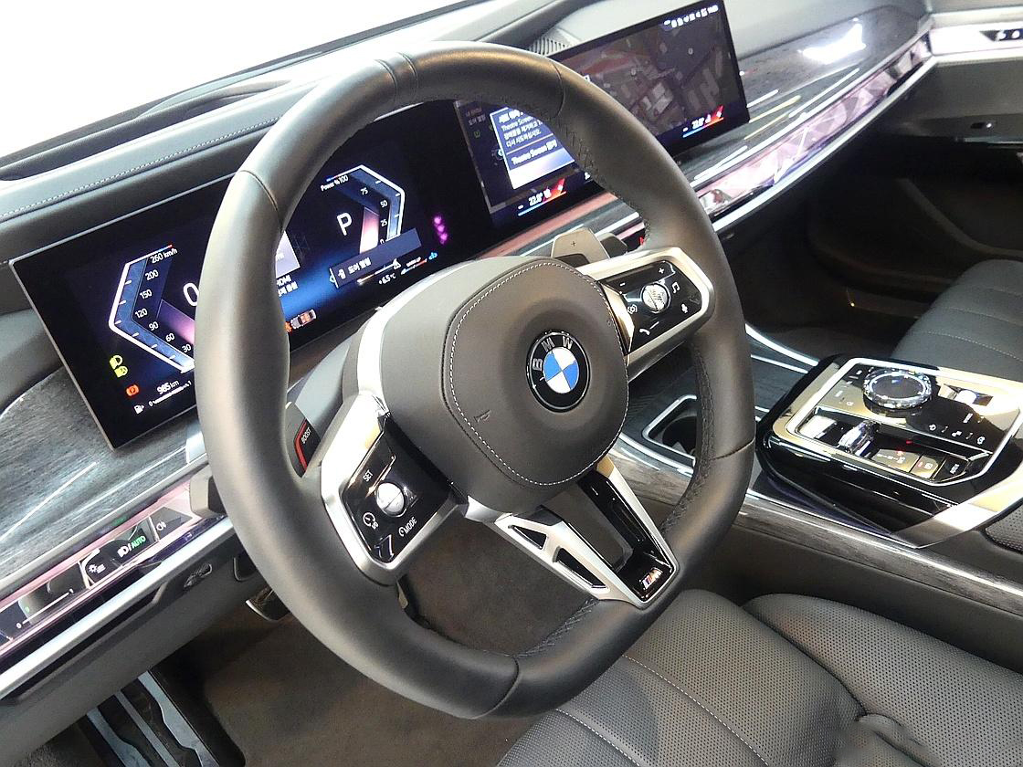 BMW 7세대 740d xDrive M 스포츠