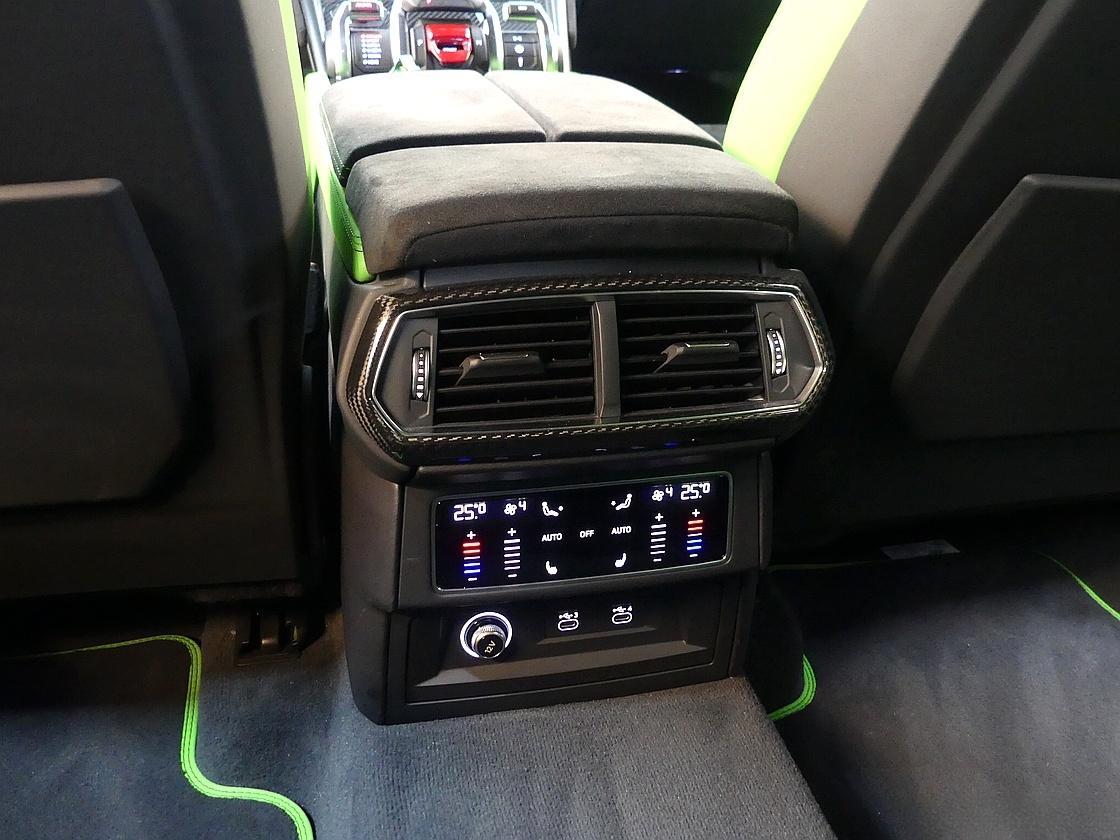 람보르기니 우루스 4.0 V8 펄 캡슐