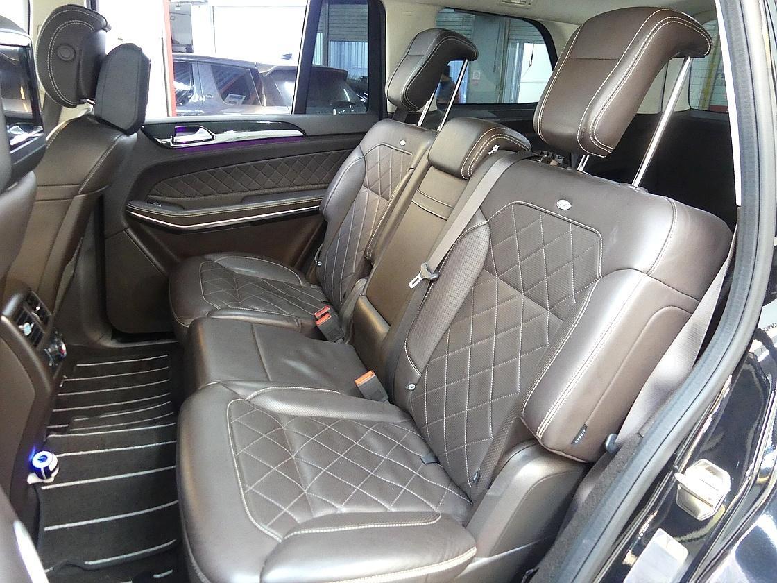 벤츠 2세대 GLS 500 4매틱