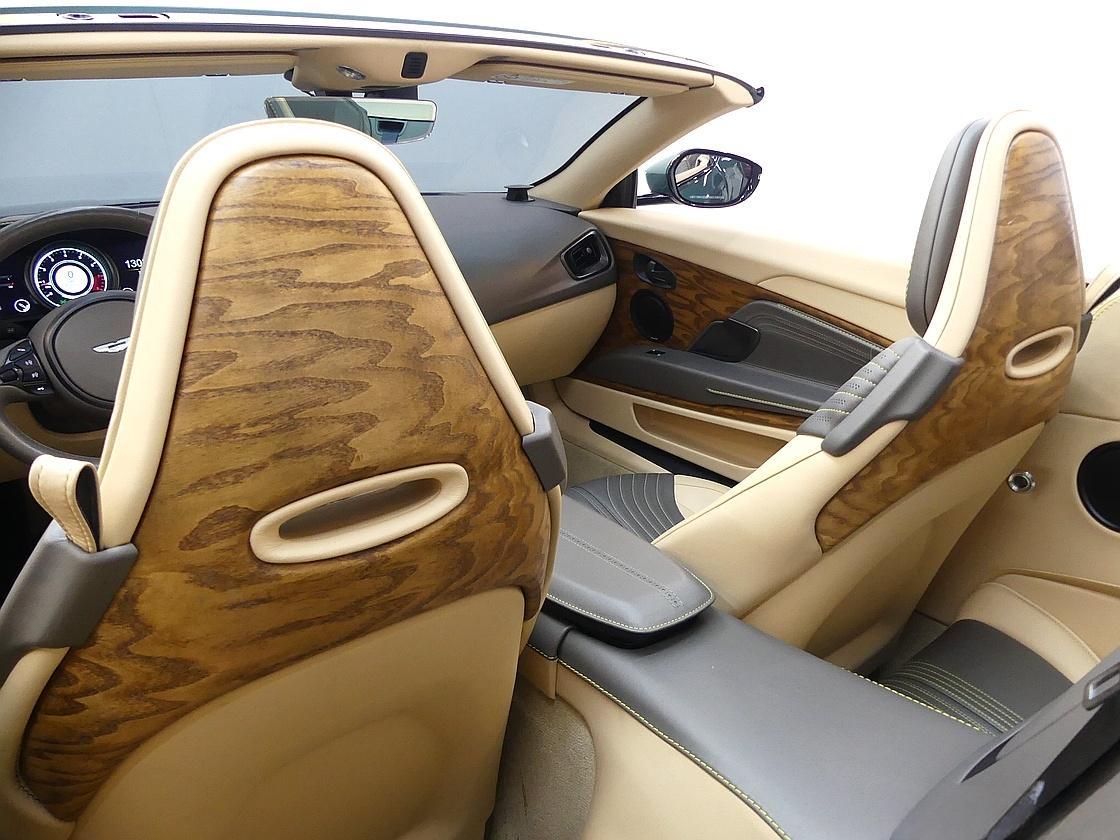애스턴마틴 DB11 4.0 V8 볼란테