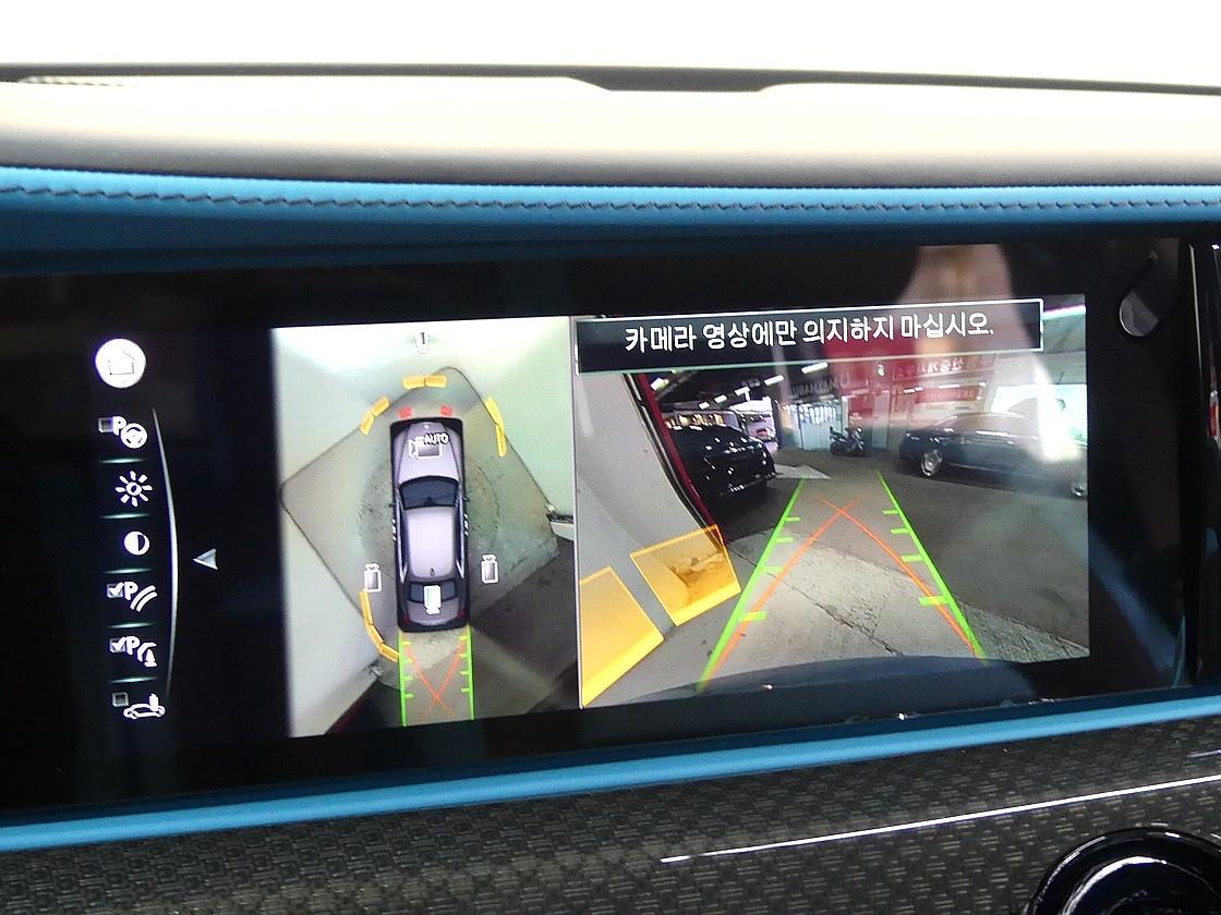 롤스로이스 고스트 2세대 6.7 V12 블랙 배지