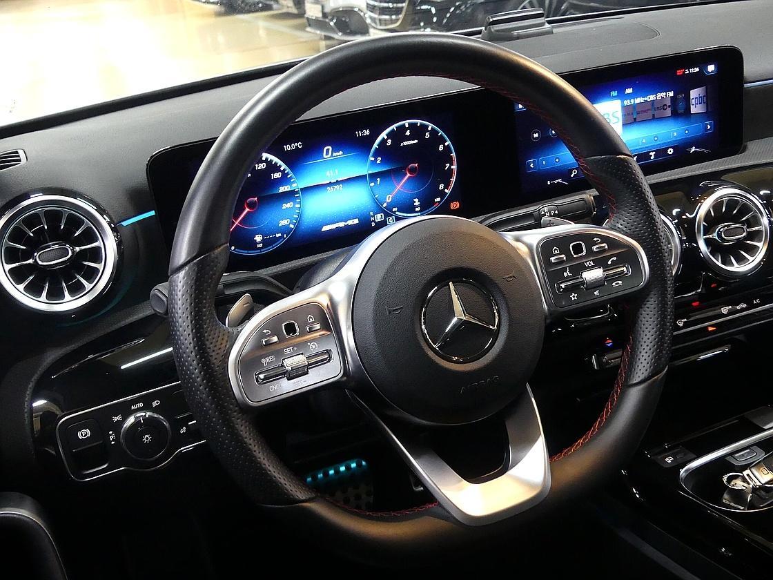 벤츠 A35 AMG 4매틱 세단