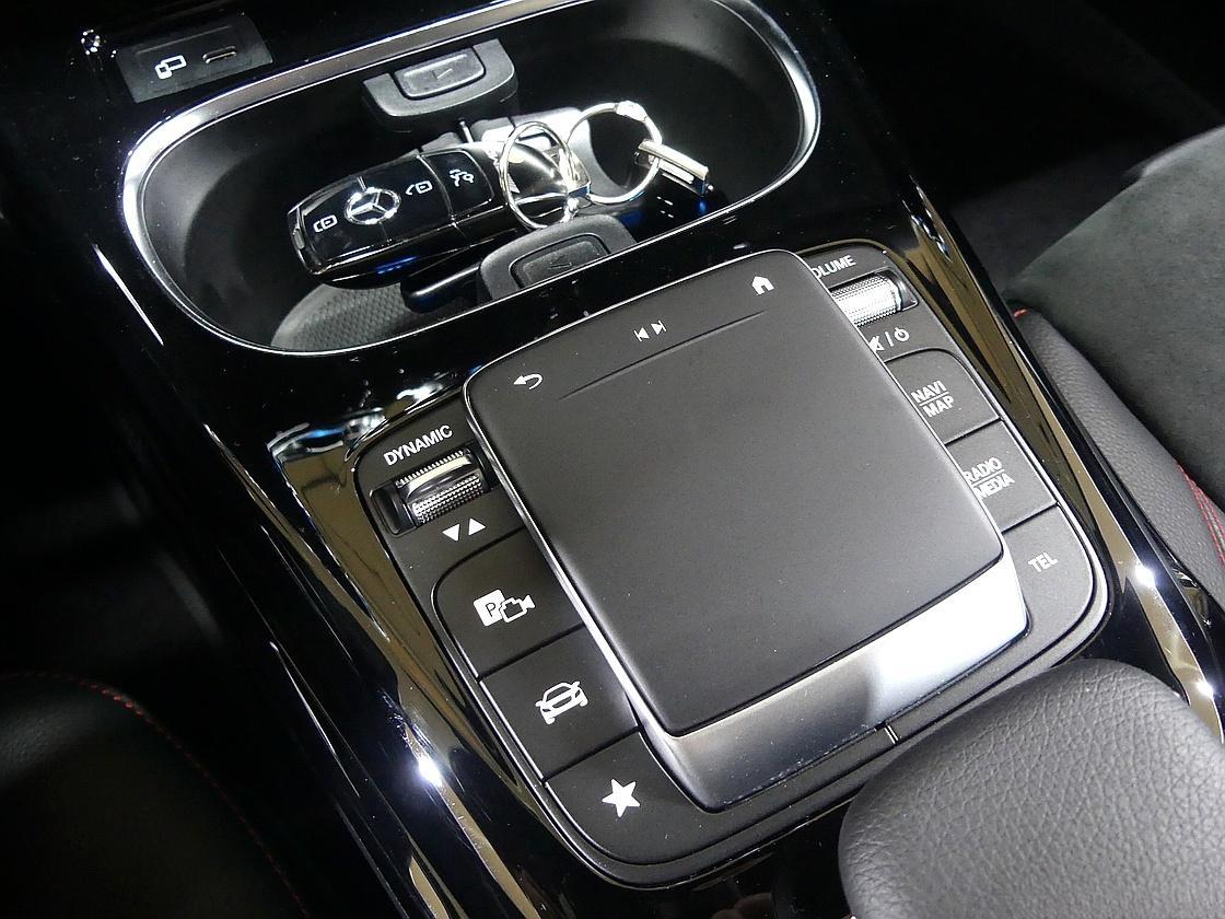 벤츠 A35 AMG 4매틱 세단