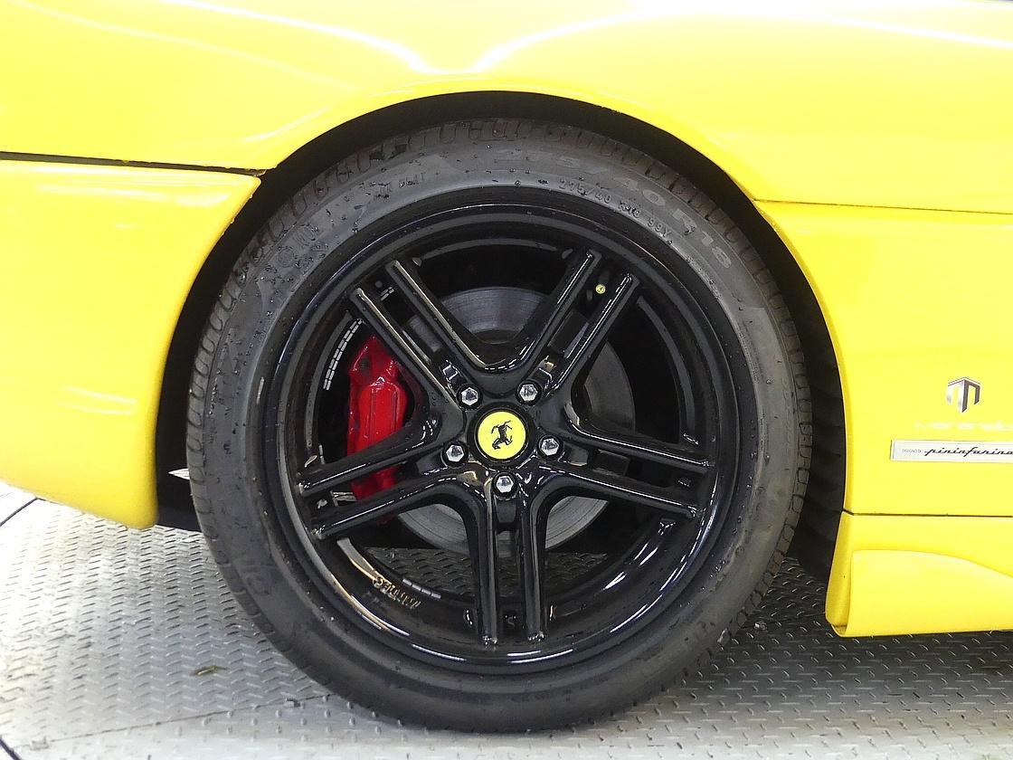 페라리 F355 GTS