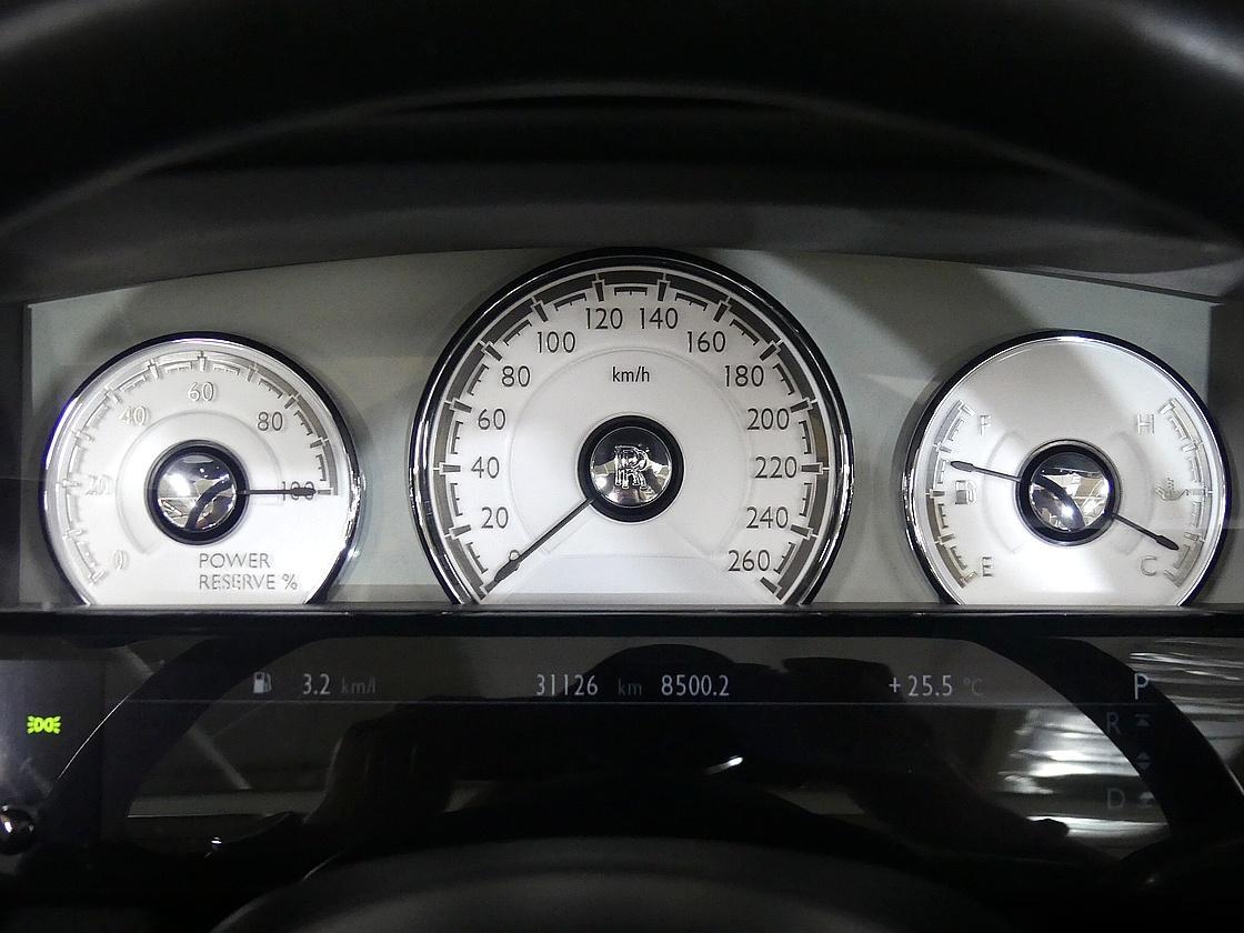 롤스로이스 던 6.6 V12
