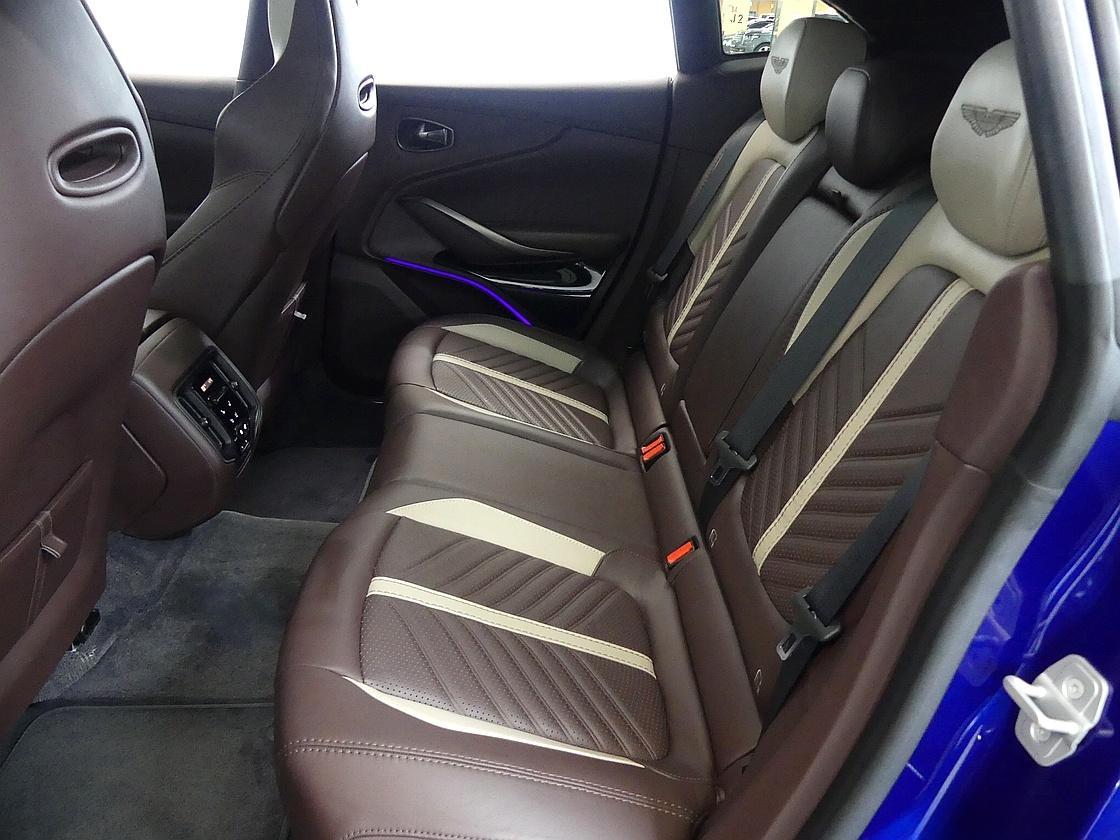 애스턴마틴 DBX 707 4.0 V8