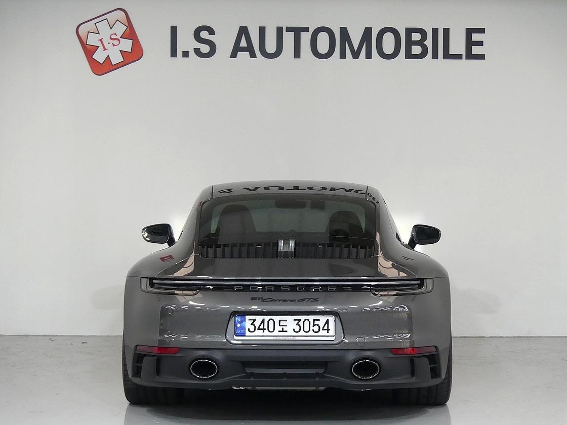포르쉐 911 8세대 카레라 GTS
