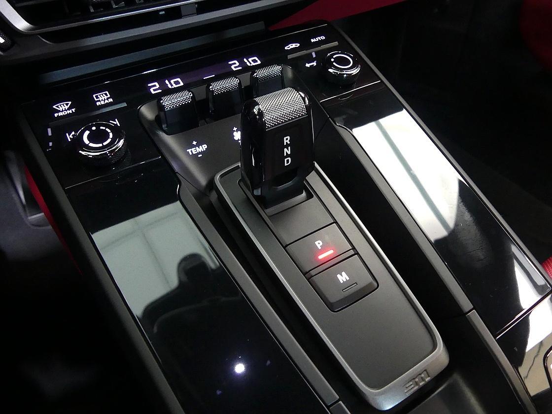 포르쉐 911 8세대 카레라 GTS