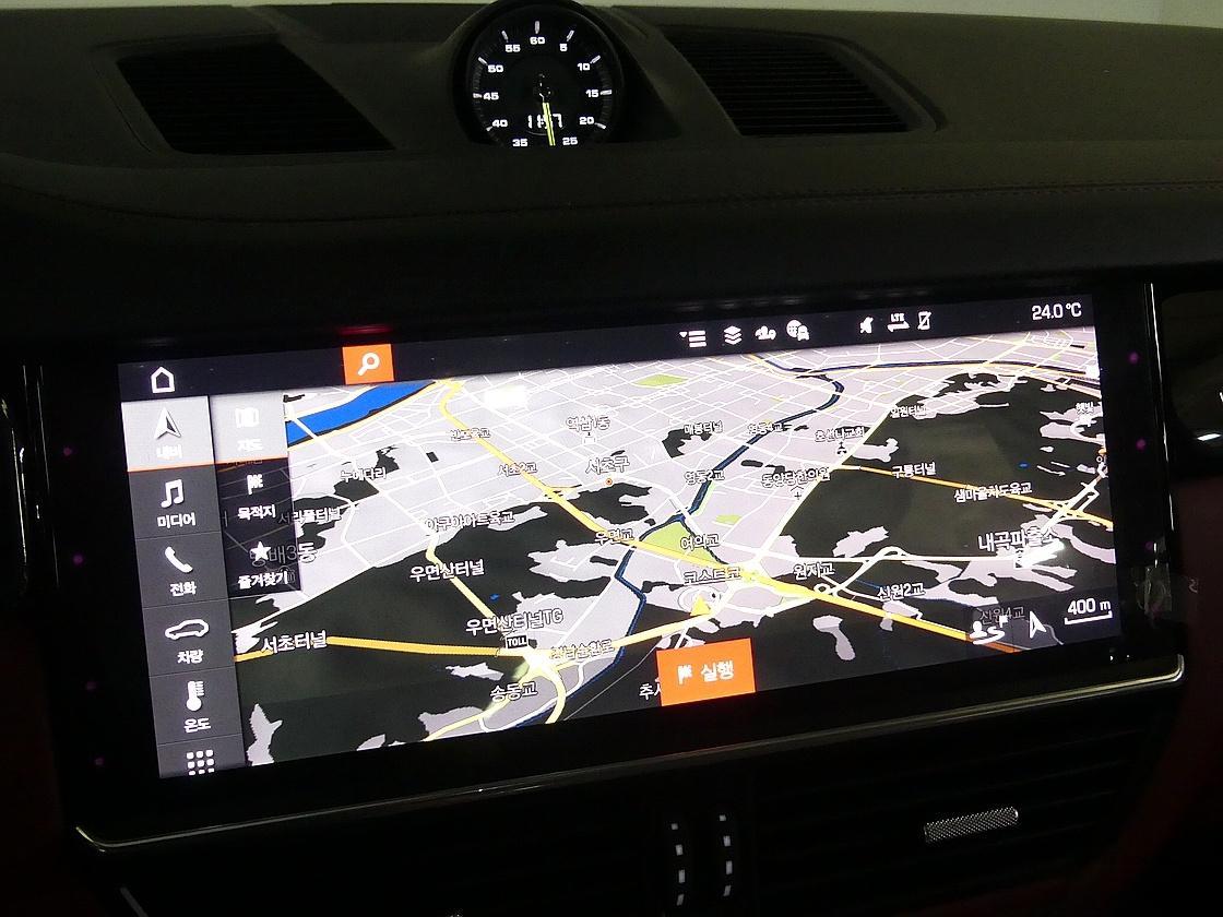 포르쉐 카이엔 3세대 3.0 E-하이브리드 쿠페