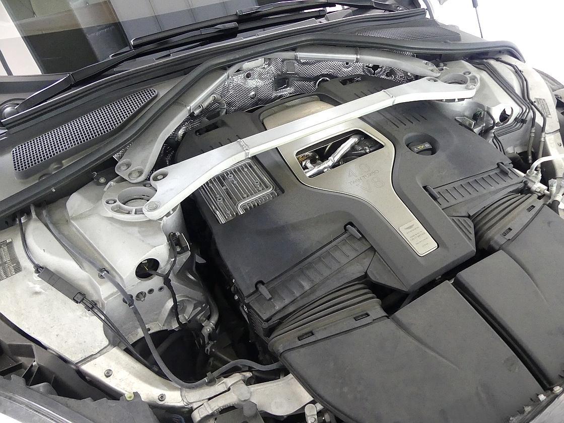 애스턴마틴 DBX 4.0 V8