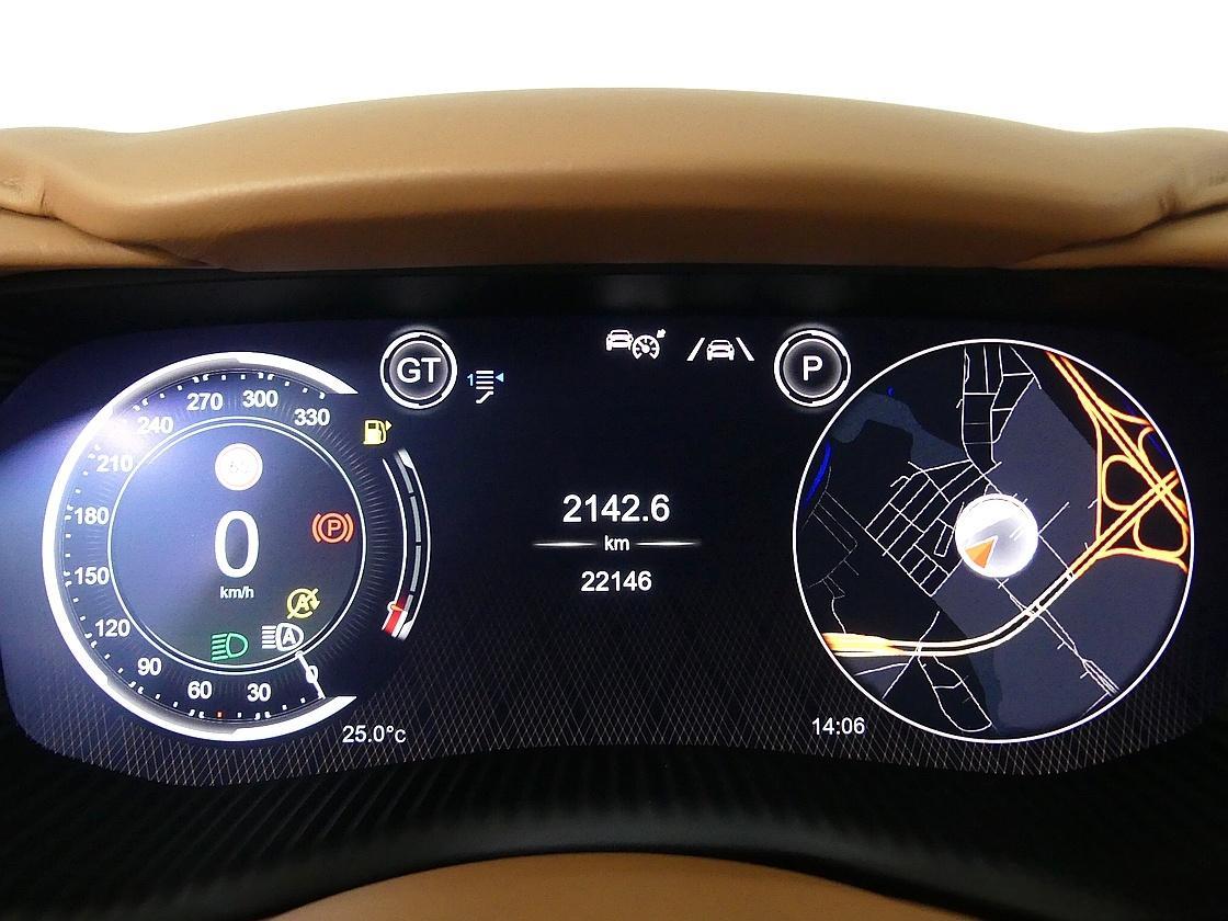 애스턴마틴 DBX 4.0 V8