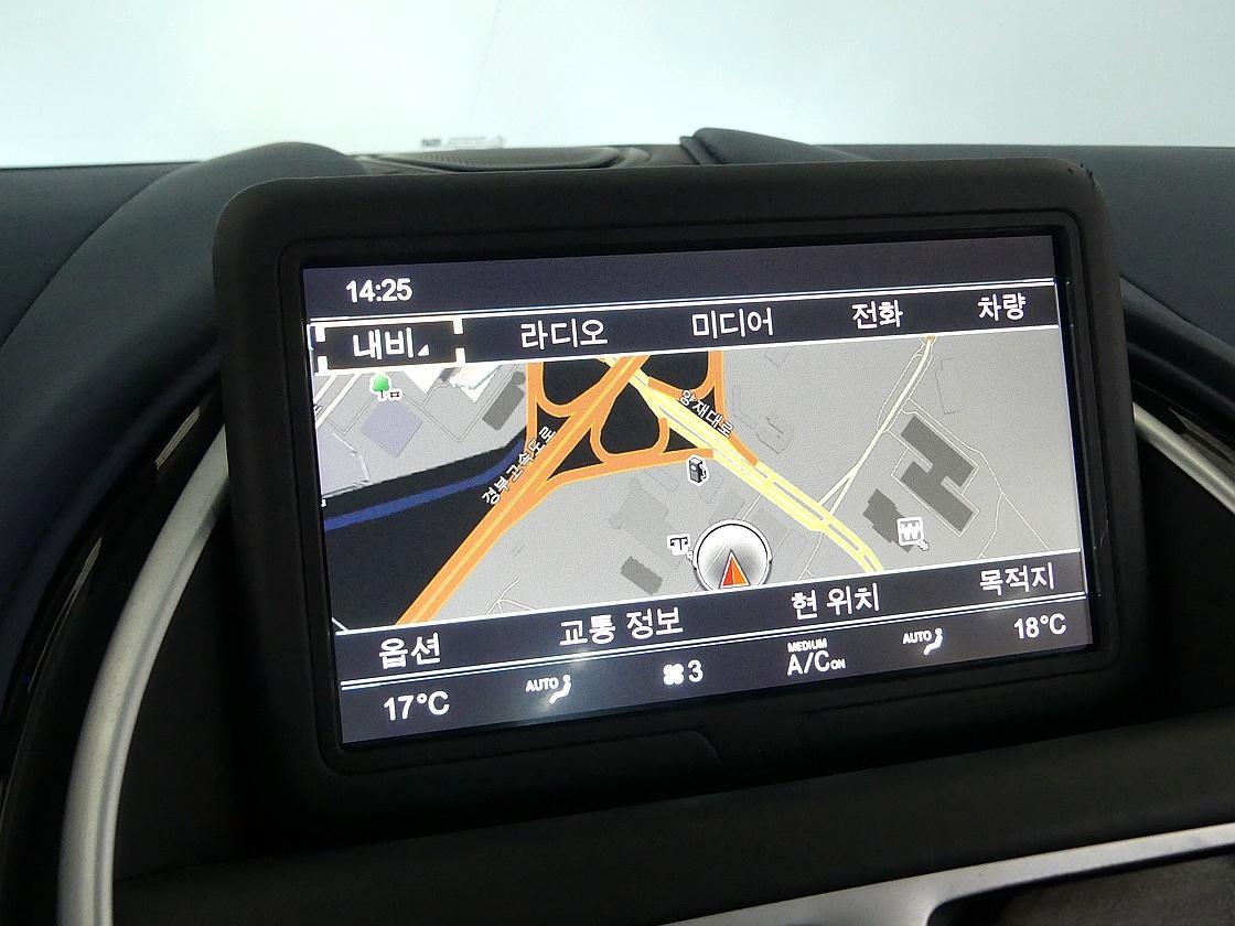 애스턴마틴 DB11 5.2 V12 쿠페