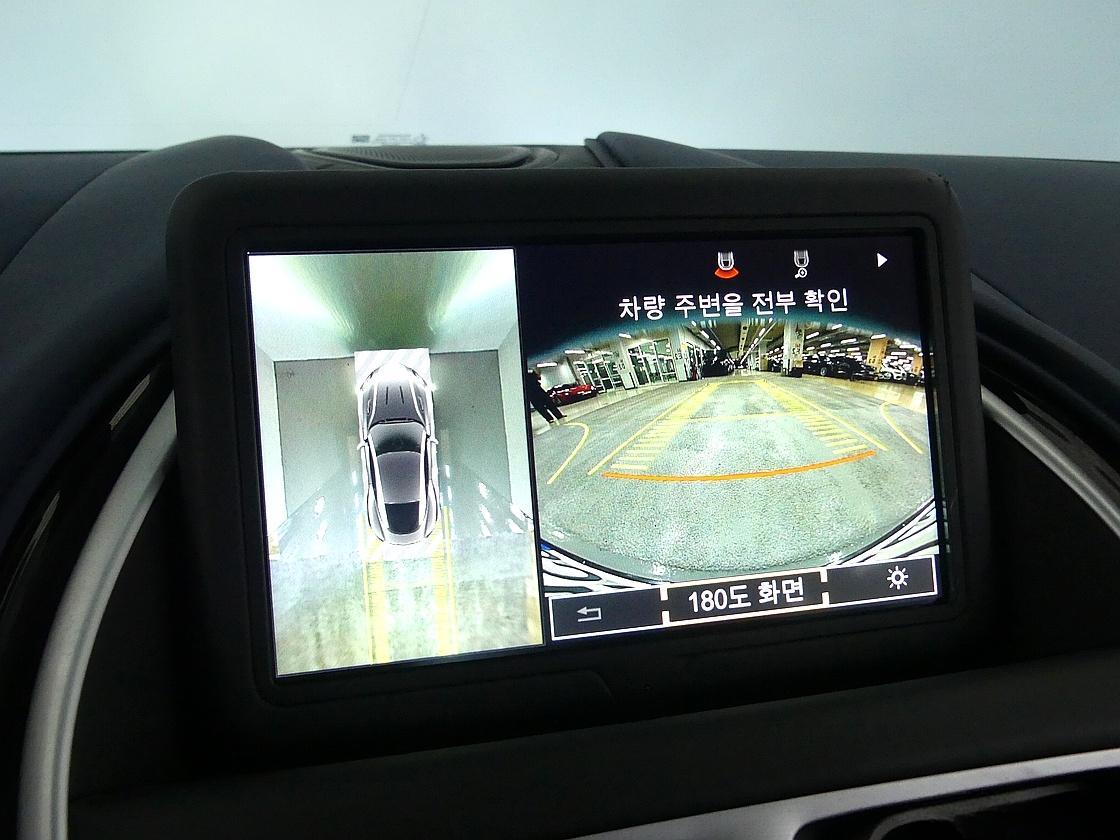 애스턴마틴 DB11 5.2 V12 쿠페