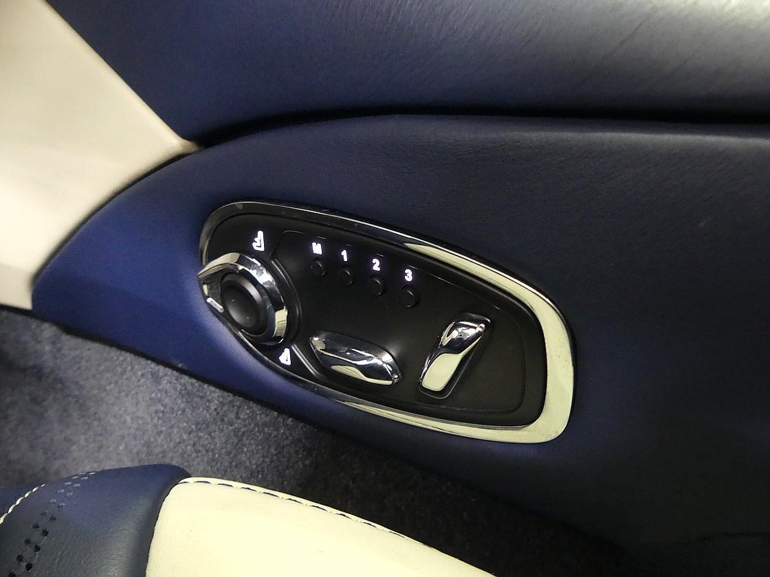 애스턴마틴 DB11 5.2 V12 쿠페