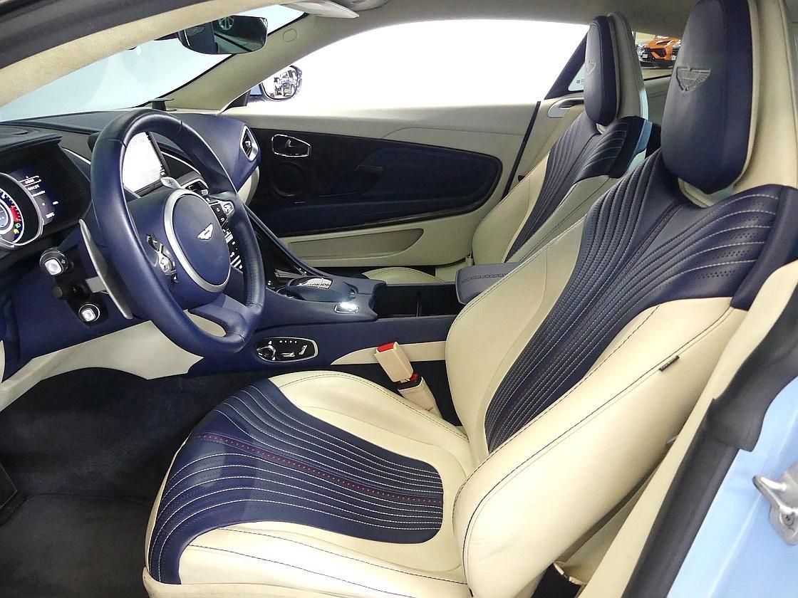 애스턴마틴 DB11 5.2 V12 쿠페