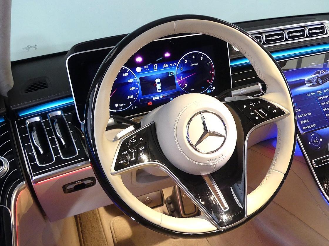 벤츠 마이바흐 2세대 S580 4매틱