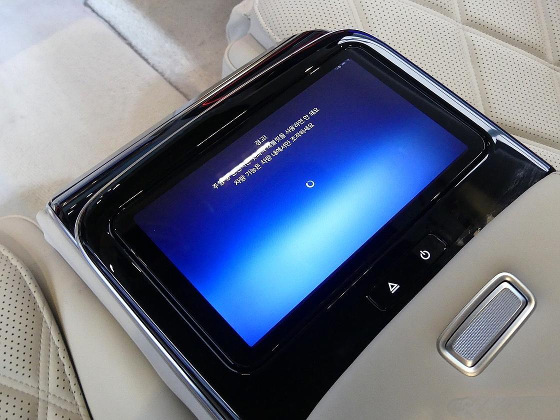 벤츠 마이바흐 2세대 S580 4매틱