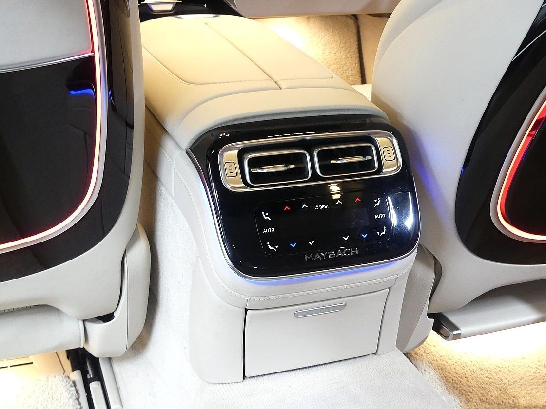 벤츠 마이바흐 2세대 S580 4매틱