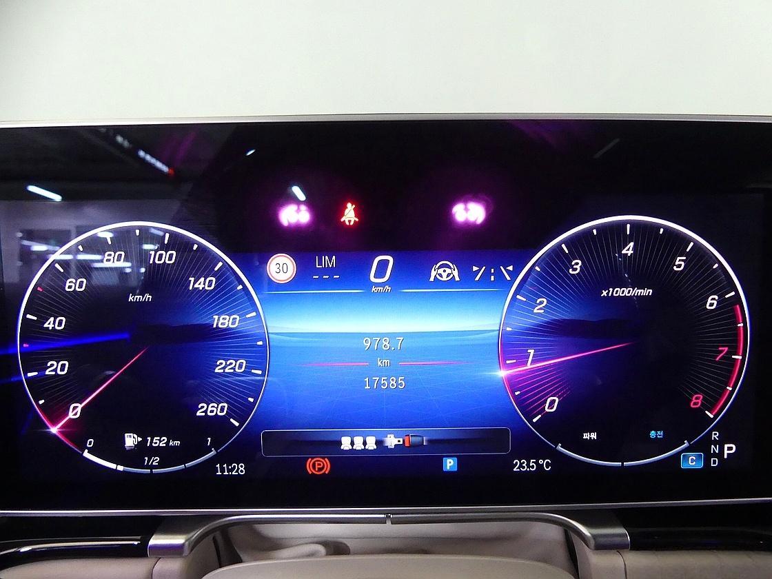 벤츠 마이바흐 2세대 S580 4매틱