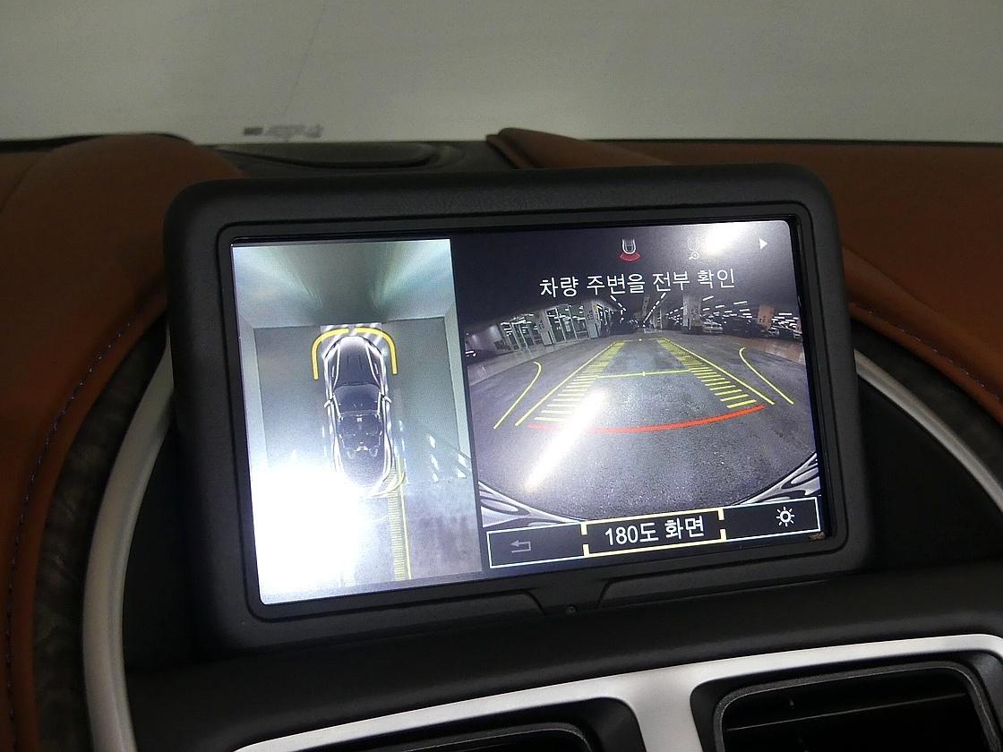 애스턴마틴 DB11 4.0 V8 볼란테