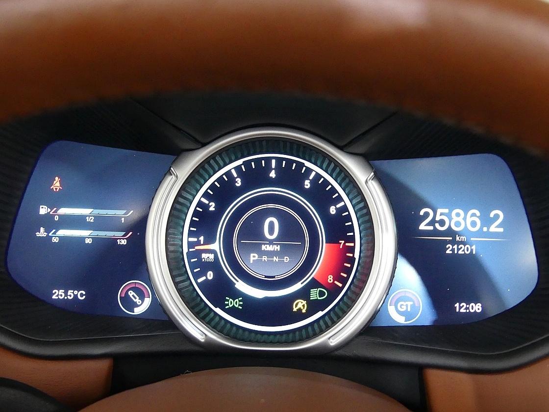 애스턴마틴 DB11 4.0 V8 볼란테