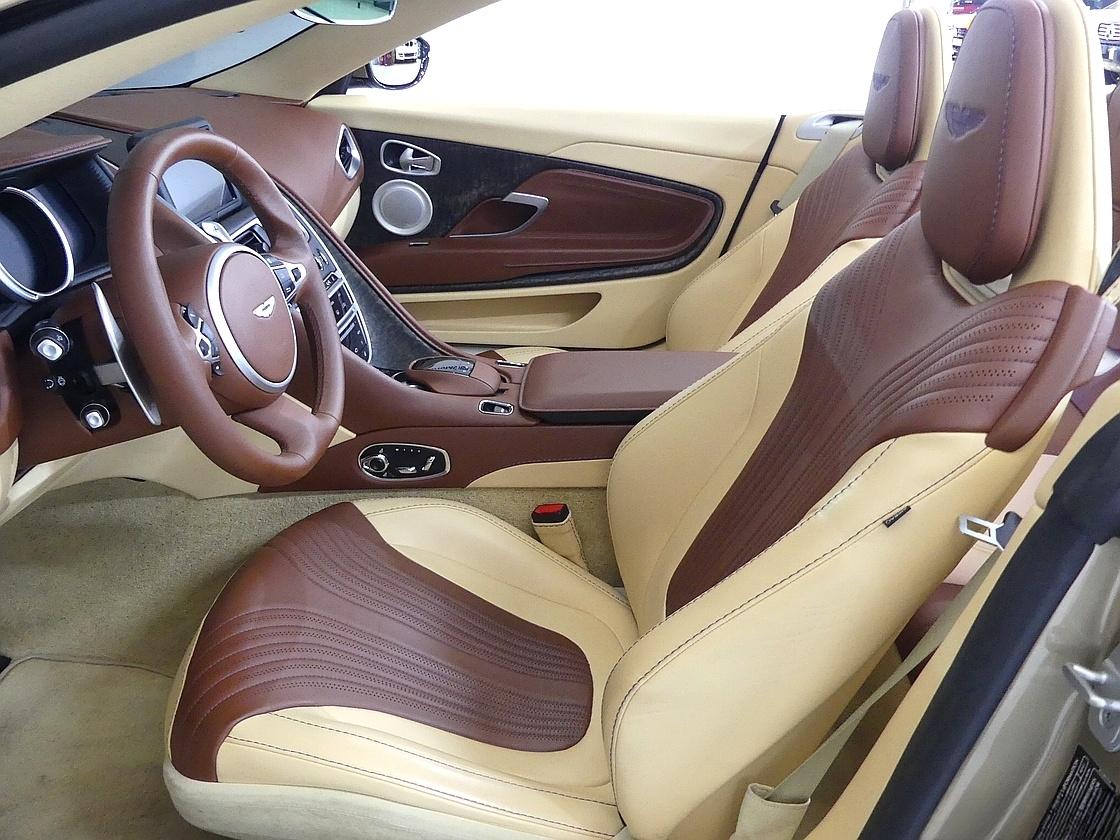 애스턴마틴 DB11 4.0 V8 볼란테