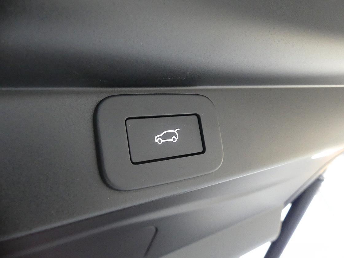 랜드로버 레인지로버 5세대 4.4 P530 LWB 오토바이오그래피