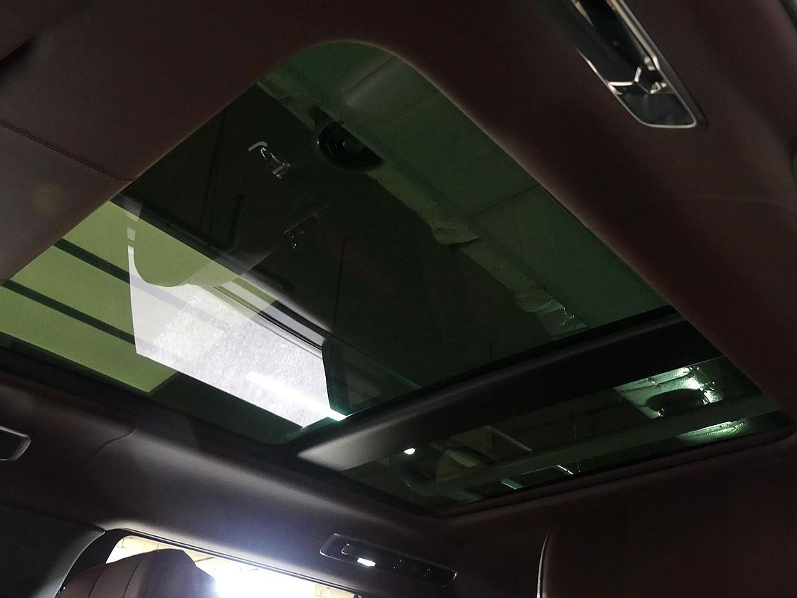 랜드로버 레인지로버 5세대 4.4 P530 LWB 오토바이오그래피