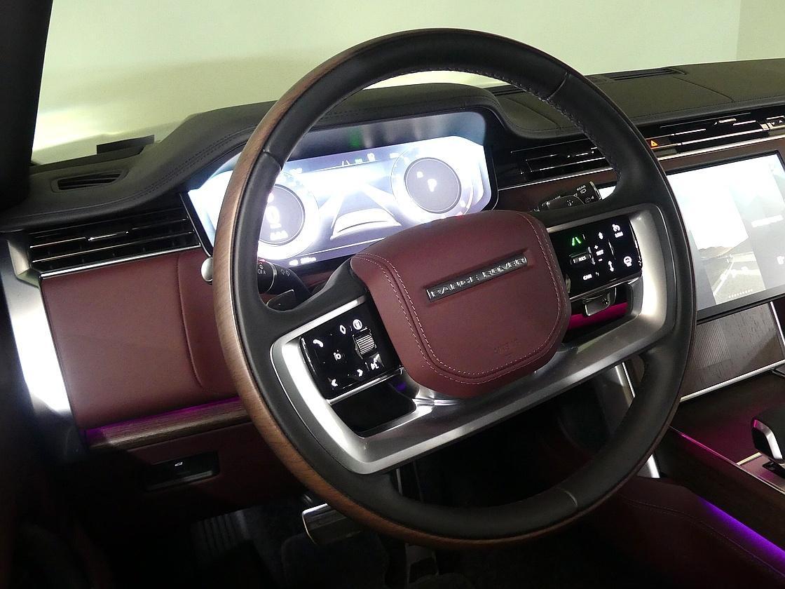 랜드로버 레인지로버 5세대 4.4 P530 LWB 오토바이오그래피