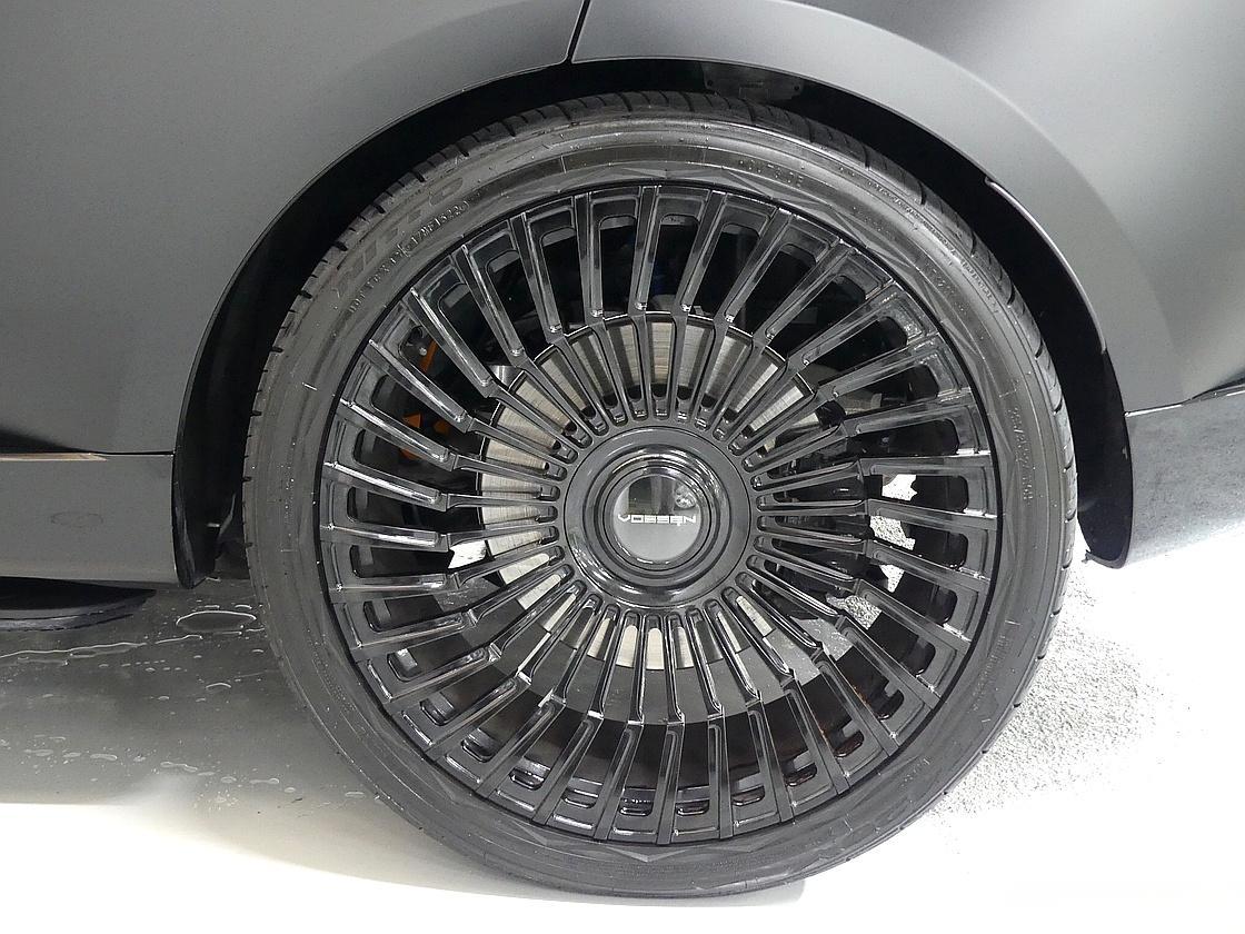 랜드로버 레인지로버 5세대 4.4 P530 LWB 오토바이오그래피