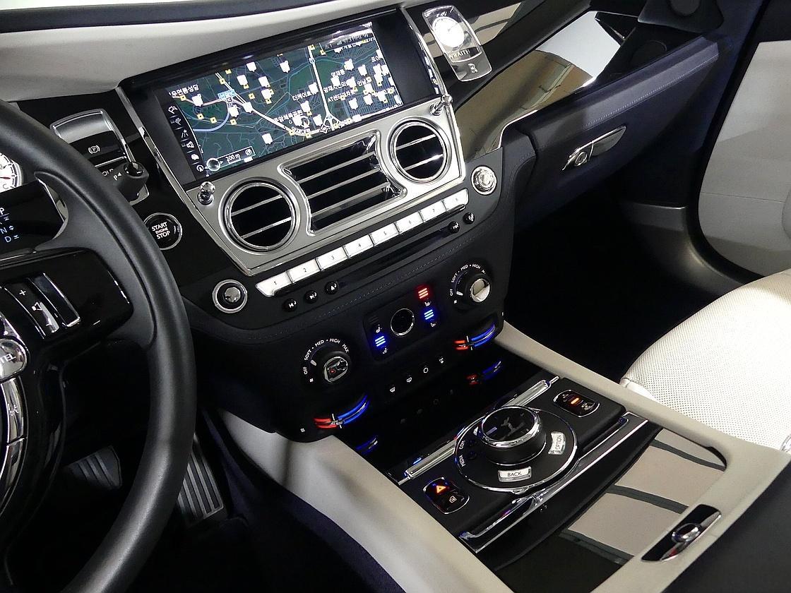 롤스로이스 레이스 6.6 V12