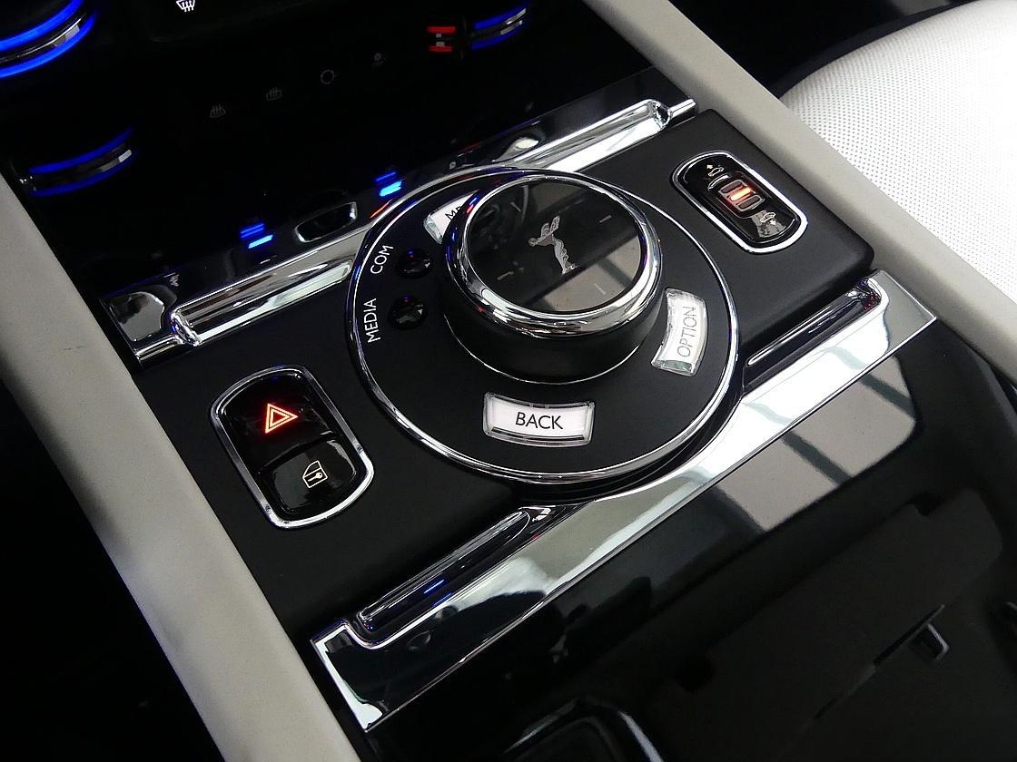 롤스로이스 레이스 6.6 V12