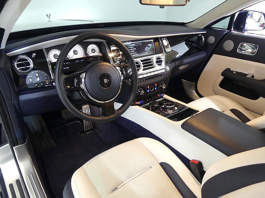 롤스로이스 레이스 6.6 V12