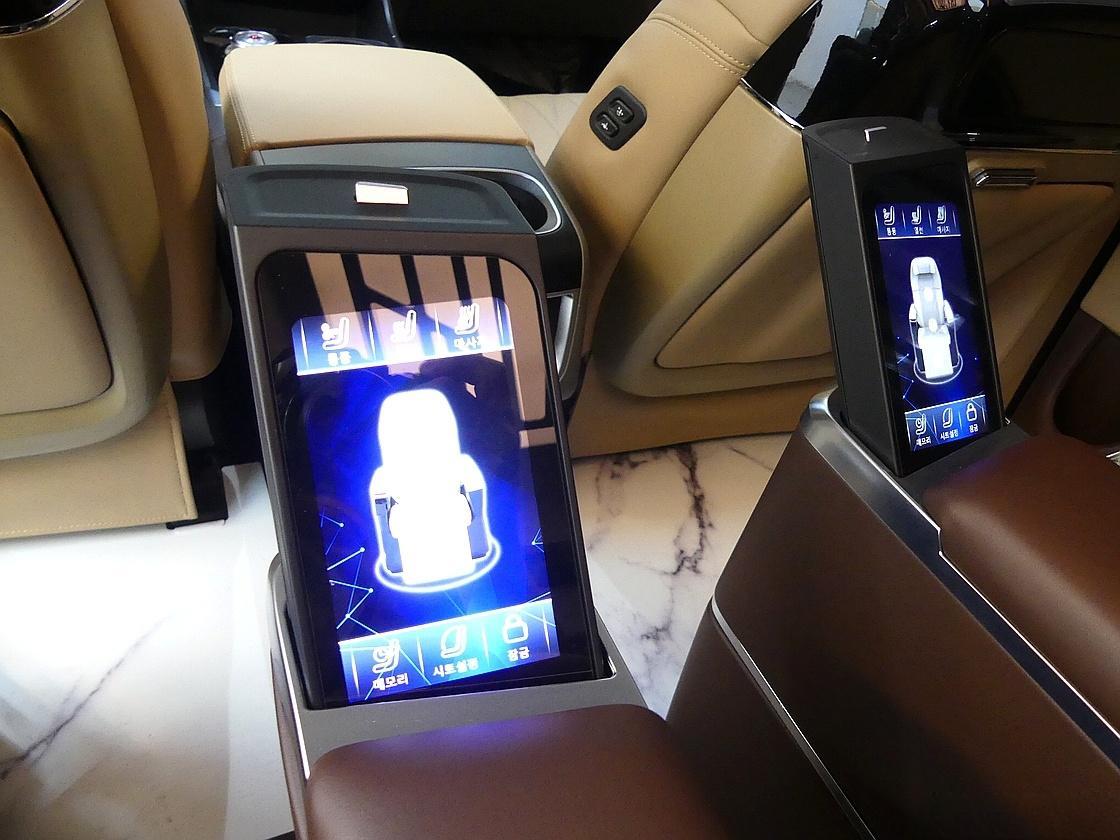 기아 더 뉴 카니발 4세대 1.6 터보 HEV 하이리무진