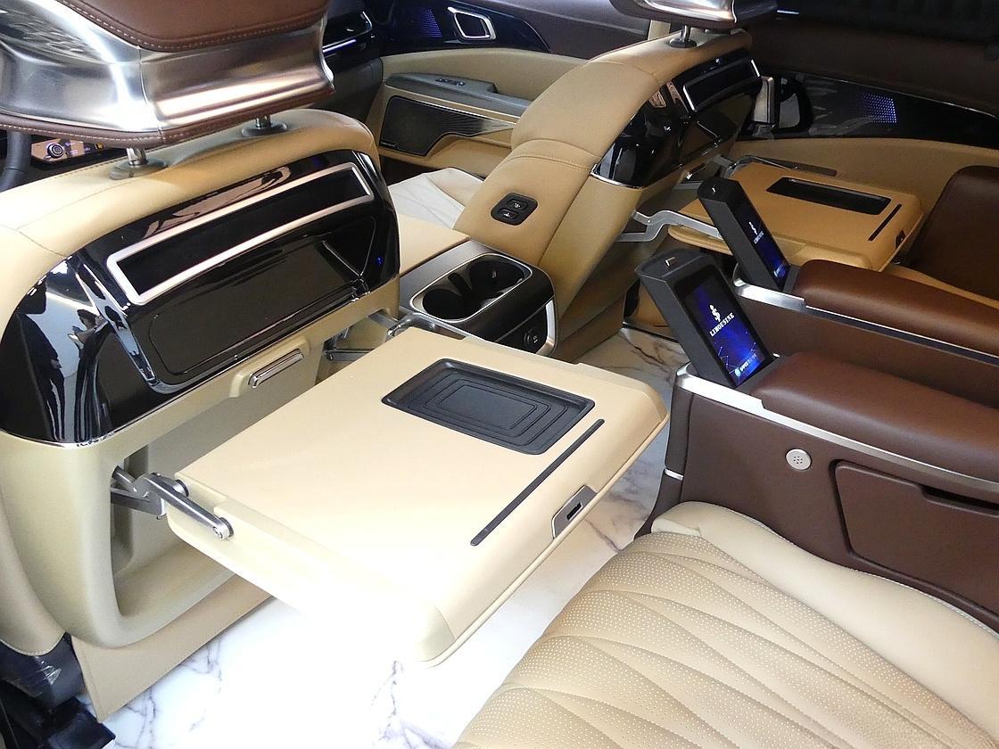 기아 더 뉴 카니발 4세대 1.6 터보 HEV 하이리무진