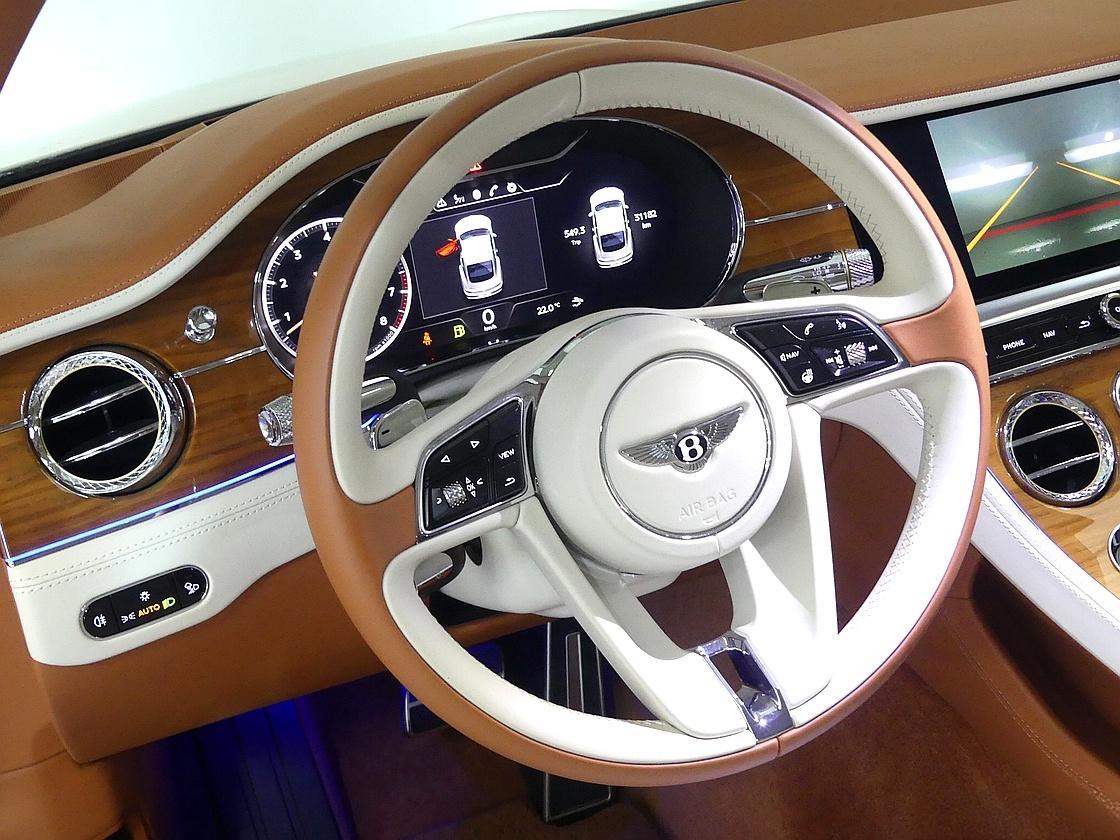 벤틀리 컨티넨탈 GT 3세대 4.0