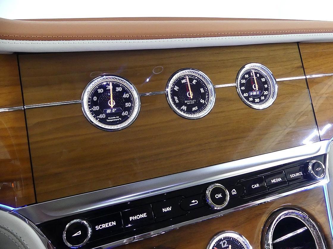 벤틀리 컨티넨탈 GT 3세대 4.0