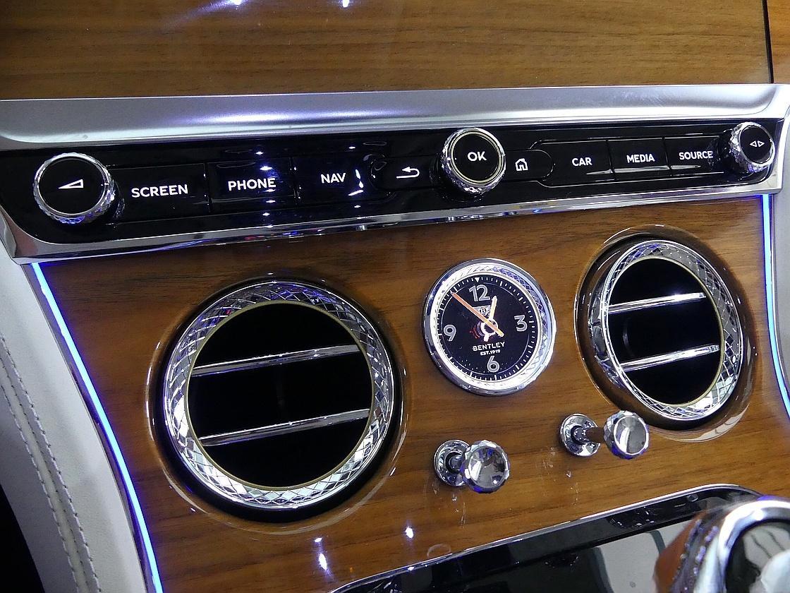 벤틀리 컨티넨탈 GT 3세대 4.0