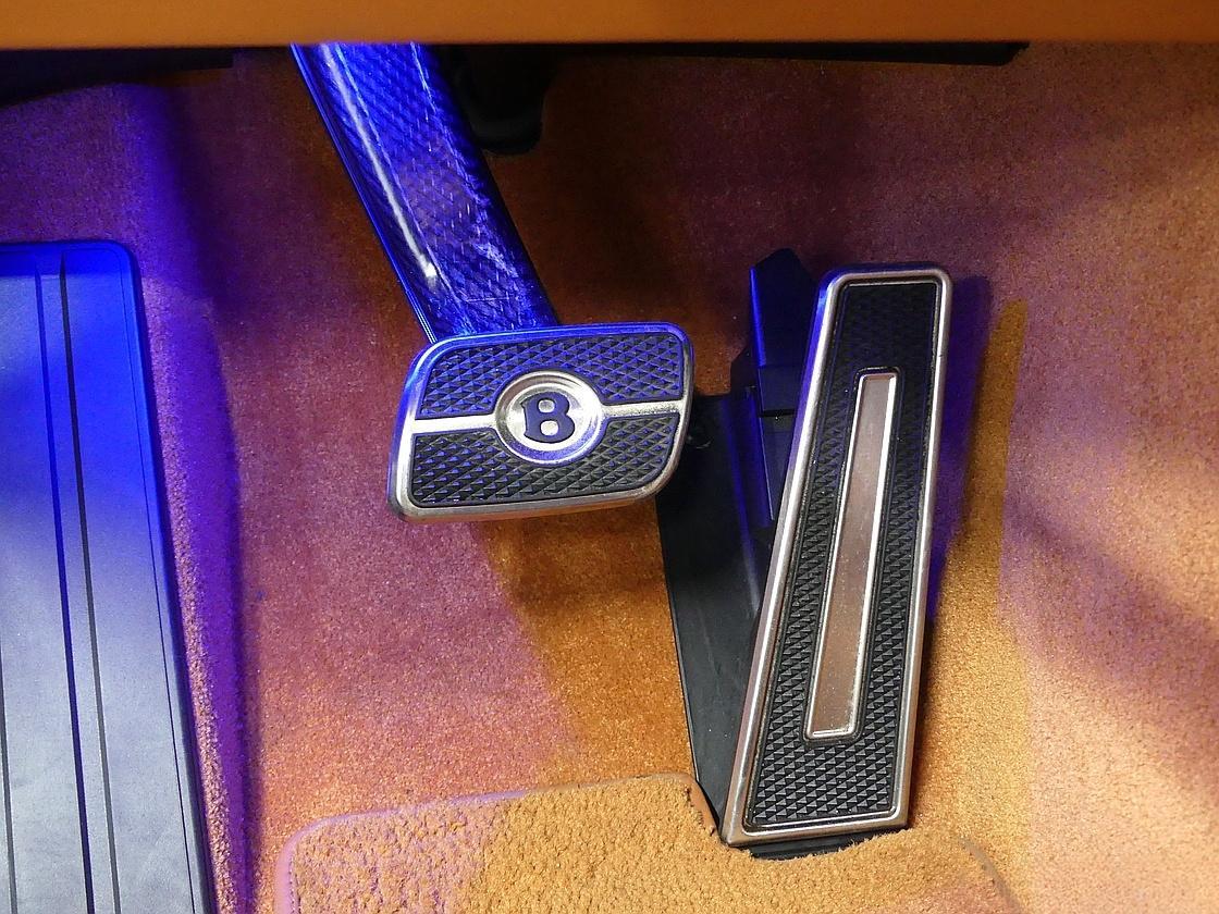 벤틀리 컨티넨탈 GT 3세대 4.0