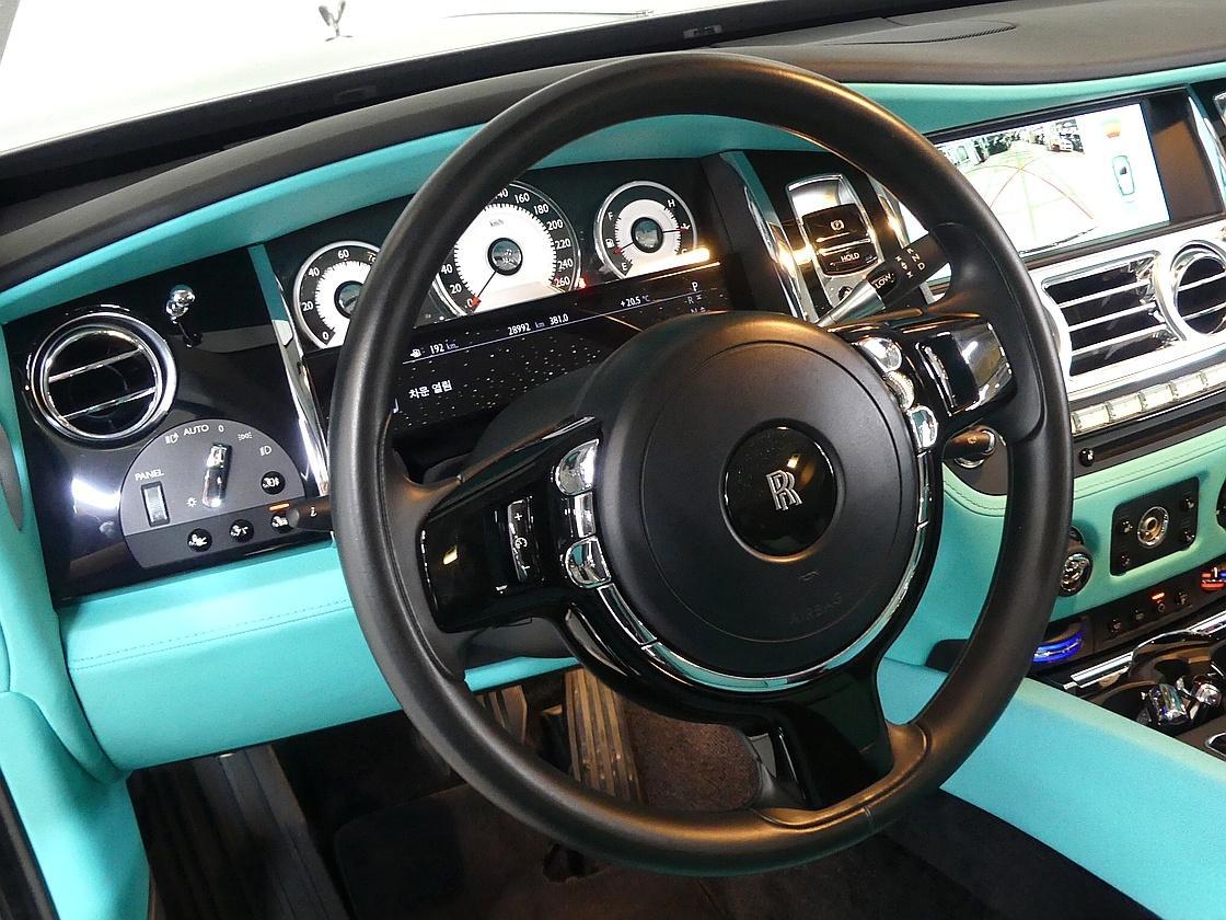 롤스로이스 레이스 6.6 V12