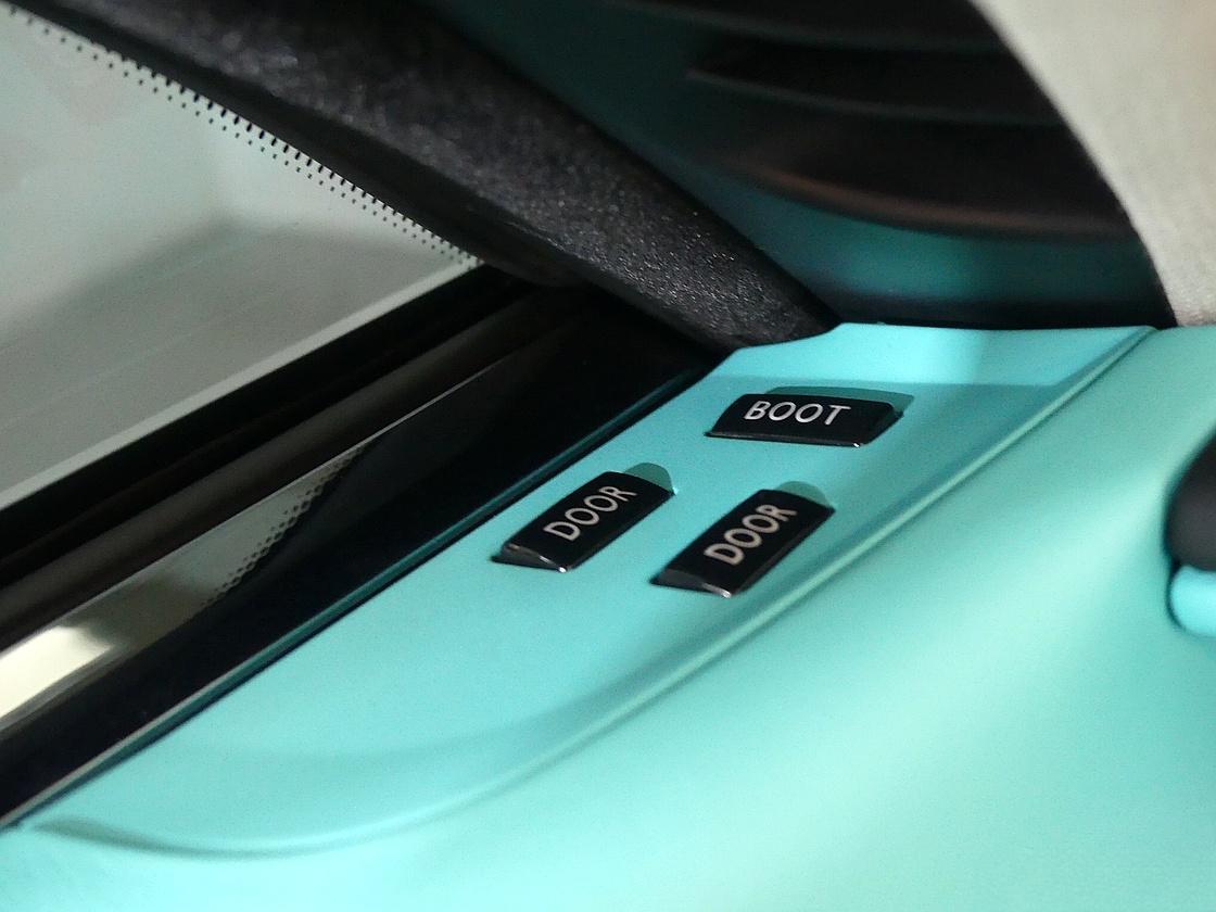 롤스로이스 레이스 6.6 V12