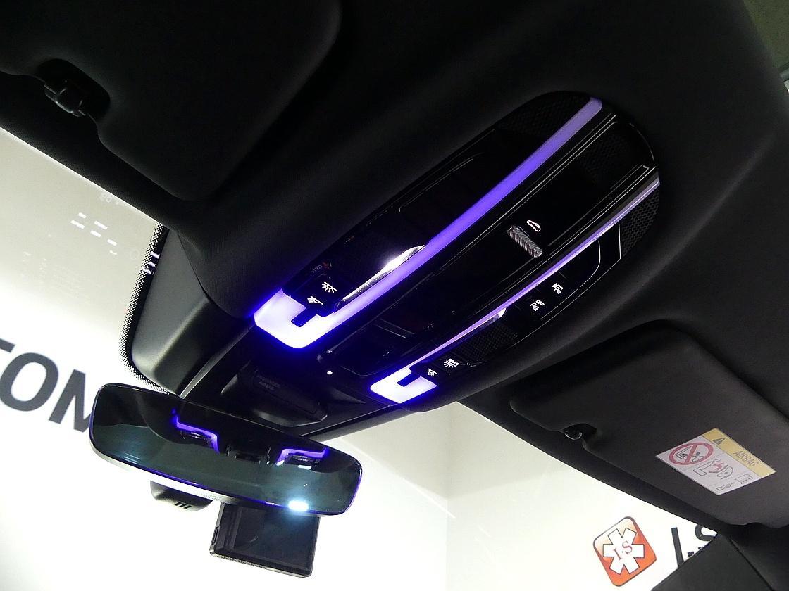 포르쉐 카이엔 3세대 3.0 E-하이브리드 쿠페 플래티넘 에디션