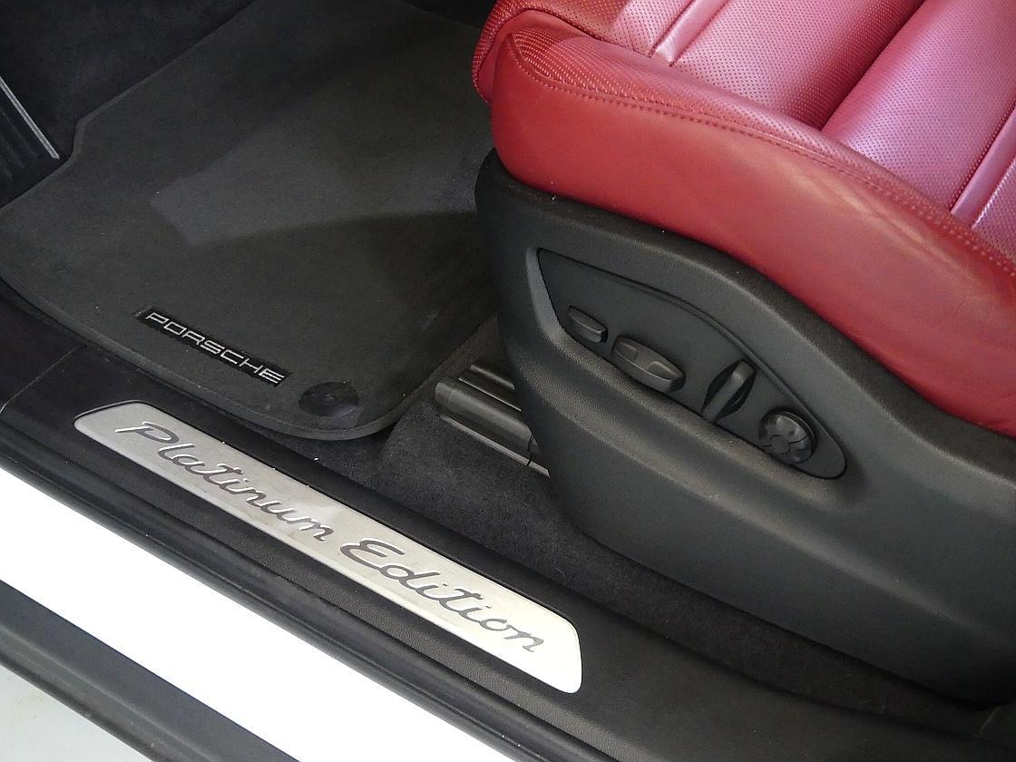 포르쉐 카이엔 3세대 3.0 E-하이브리드 쿠페 플래티넘 에디션