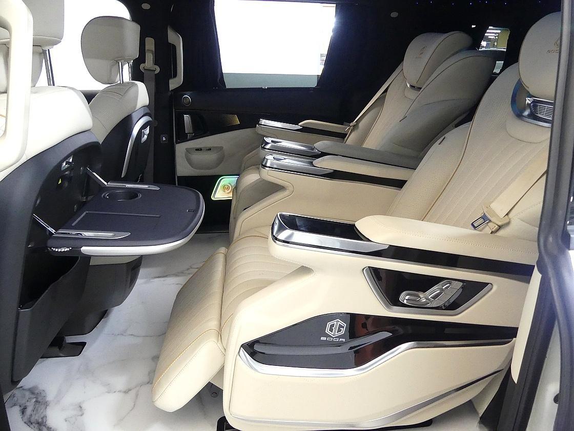 기아 더 뉴 카니발 4세대 1.6 터보 HEV 하이리무진