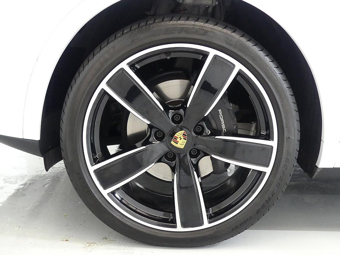 포르쉐 카이엔 3세대 3.0 플래티넘 에디션