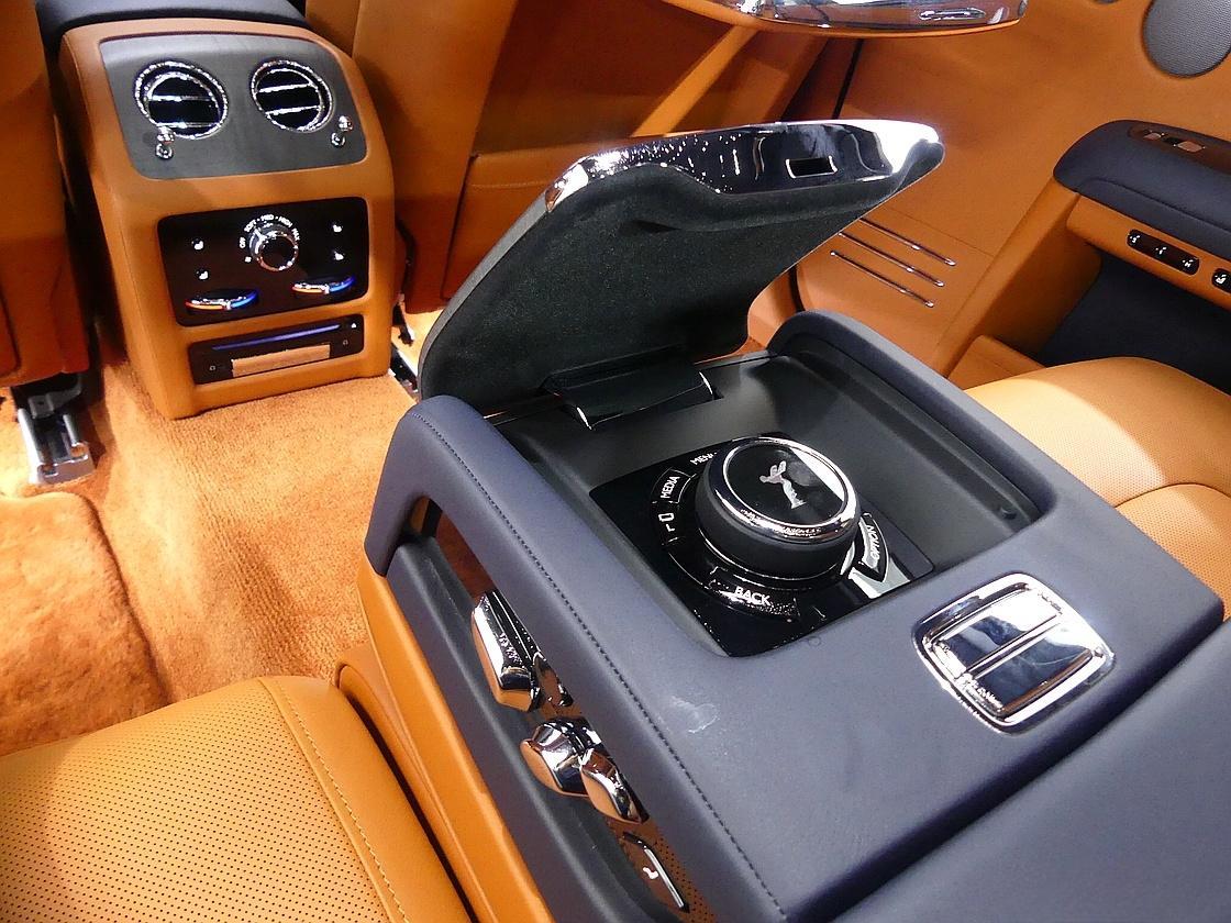 롤스로이스 고스트 2세대 6.7 V12 EWB