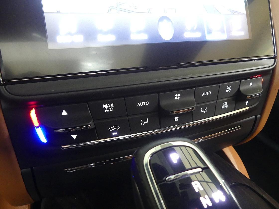 마세라티 콰트로포르테 6세대 3.0